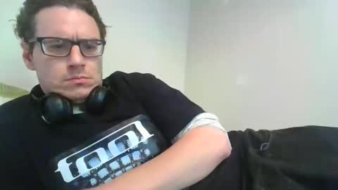 Snapshot of siiimonster chatting on 10-14-25, 10:32 siiimonster online show from 10-14-25, 10:32