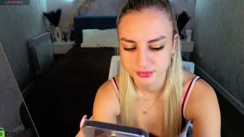 Silen online show from 06-18-26, 09:14