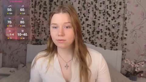 Snapshot of silent_princesses chatting on 10-16-25, 05:08 Chloe online show from 10-16-25, 05:08