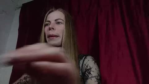 Snapshot of silentpassion567 chatting on 03-14-26, 08:25 JULIANA online show from 03-14-26, 08:25