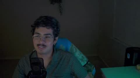 Snapshot of silentscout1 chatting on 04-01-26, 10:49 Scout online show from 04-01-26, 10:49