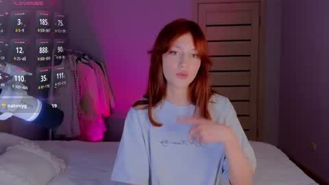 silly___woman online show from 06-25-26, 07:18