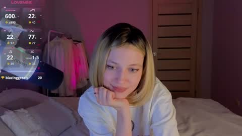 silly___woman online show from 07-28-26, 07:39