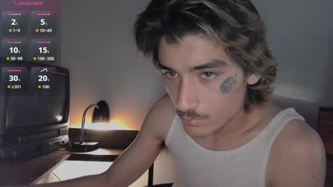 Snapshot of silly_cybin chatting on 10-05-25, 01:42 cybin online show from 10-05-25, 01:42