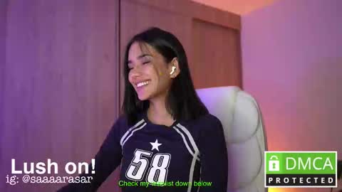 Snapshot of sillysara8 chatting on 12-03-25, 12:18 sara online show from 12-03-25, 12:18