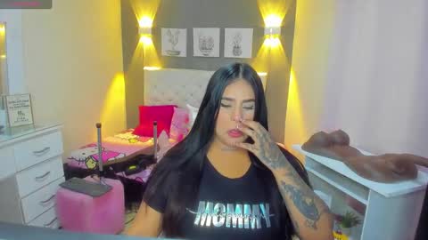 Snapshot of silvana_cruzz chatting on 10-10-25, 02:54 Silvana cruzzz online show from 10-10-25, 02:54