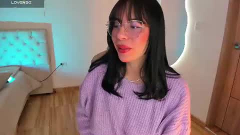 Snapshot of silvanna_moore chatting on 07-01-26, 04:14 Silvanna online show from 07-01-26, 04:14