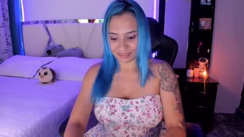   powder    online show from 02-02-25, 01:23