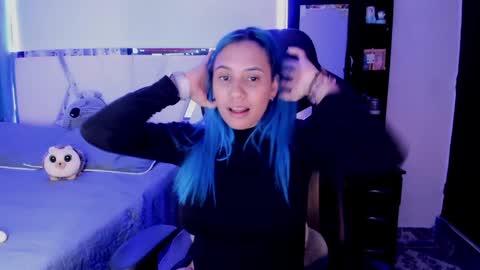   powder    online show from 02-08-25, 01:11