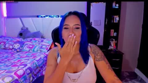   powder    online show from 02-22-26, 02:24