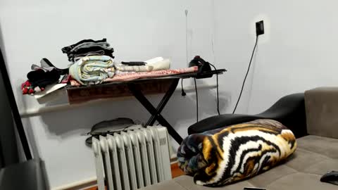 Snapshot of silverbob2024 chatting on 02-01-25, 07:44 Sir online show from 02-01-25, 07:44