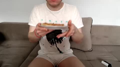 Snapshot of silverbob2024 chatting on 03-12-25, 09:34 Sir online show from 03-12-25, 09:34