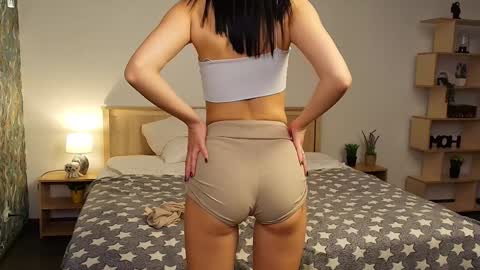 Snapshot of silverdaunt chatting on 12-29-24, 01:45 Rudi online show from 12-29-24, 01:45