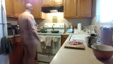 silverdragon70 online show from 11-17-25, 08:58