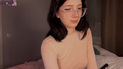 Snapshot of silverflower_ chatting on 03-12-26, 06:25 Riya online show from 03-12-26, 06:25