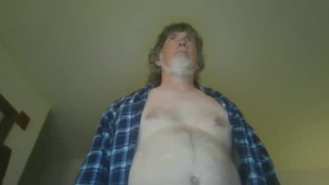 Snapshot of silverfunfox chatting on 06-18-26, 01:17 silverfunfox online show from 06-18-26, 01:17