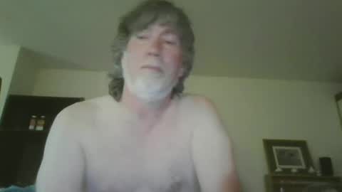 Snapshot of silverfunfox chatting on 06-18-26, 07:51 silverfunfox online show from 06-18-26, 07:51