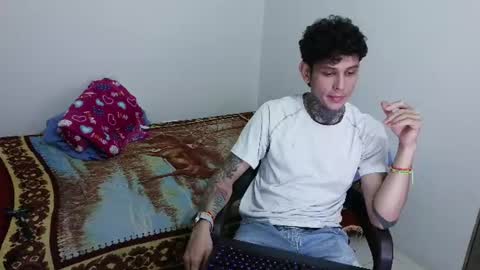 Snapshot of silverlbt chatting on 06-23-26, 11:47 silver online show from 06-23-26, 11:47
