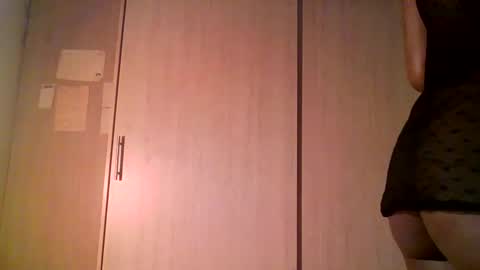 Snapshot of silverosequeen chatting on 09-16-25, 09:10 silverosequeen online show from 09-16-25, 09:10