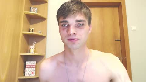 Snapshot of simbo_cool chatting on 09-13-25, 10:59 Simba online show from 09-13-25, 10:59