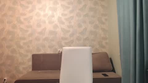 Snapshot of simbo_cool chatting on 10-14-25, 04:52 Simba online show from 10-14-25, 04:52