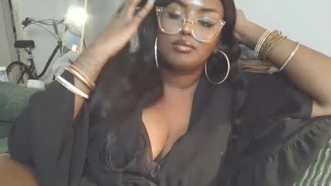 Snapshot of siminfox chatting on 09-21-25, 04:58 Simin Fox online show from 09-21-25, 04:58