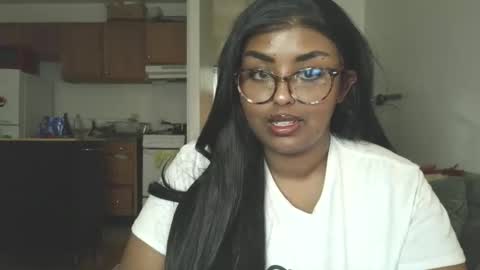 Snapshot of siminfox chatting on 03-13-26, 04:52 Simin Fox online show from 03-13-26, 04:52