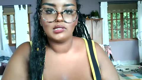 Snapshot of siminfox chatting on 04-06-26, 12:06 Simin Fox online show from 04-06-26, 12:06