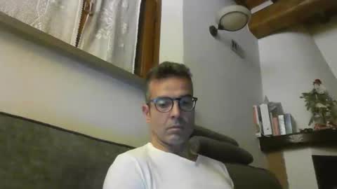 Snapshot of simmeturbate chatting on 11-22-25, 04:44 Italiandaddyitalydickassbottomassholecomshowmasturbatenudeboyitalyatleticcutemuscolarhardcockdickboy online show from 11-22-25, 04:44