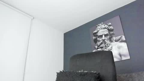 simon_leon01 online show from 12-26-24, 11:46