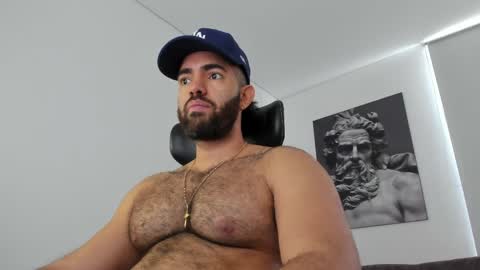 simon_leon01 online show from 05-18-26, 02:56