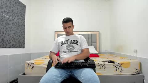 SIMON KELER online show from 11-26-25, 11:06