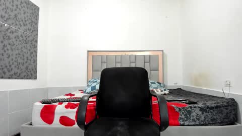 SIMON KELER online show from 02-25-26, 02:43