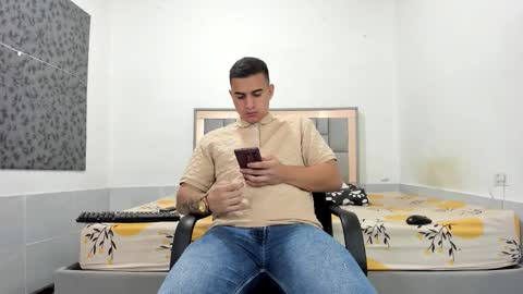 SIMON KELER online show from 03-11-26, 01:44