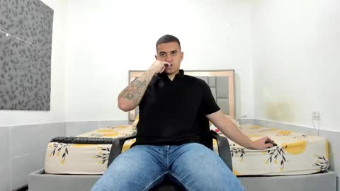 SIMON KELER online show from 04-23-26, 05:41