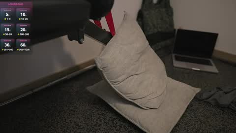 Snapshot of simoon_01 chatting on 02-20-25, 08:28 SIMOON online show from 02-20-25, 08:28