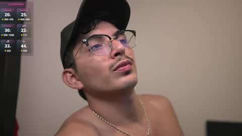 Snapshot of simoon_01 chatting on 03-05-25, 05:40 SIMOON online show from 03-05-25, 05:40