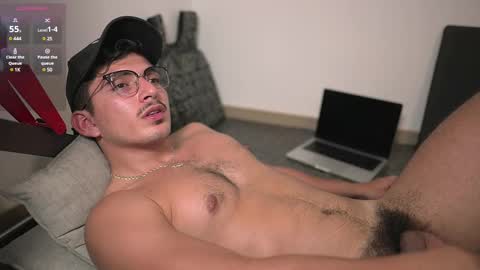 Snapshot of simoon_01 chatting on 03-07-25, 08:13 SIMOON online show from 03-07-25, 08:13