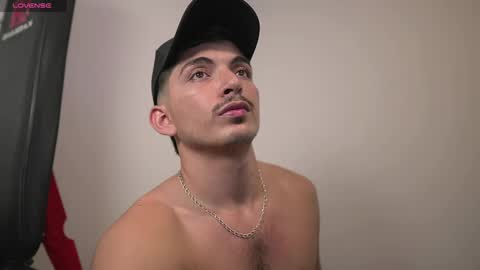 Snapshot of simoon_01 chatting on 03-09-25, 06:06 SIMOON online show from 03-09-25, 06:06