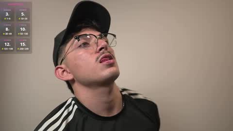 Snapshot of simoon_01 chatting on 03-11-25, 06:00 SIMOON online show from 03-11-25, 06:00