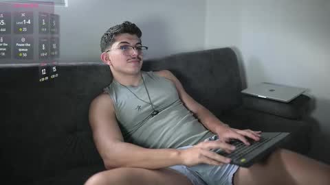 Snapshot of simoon_01 chatting on 10-07-25, 07:11 SIMOON online show from 10-07-25, 07:11