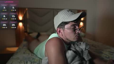 Snapshot of simoon_01 chatting on 12-04-25, 04:11 SIMOON online show from 12-04-25, 04:11