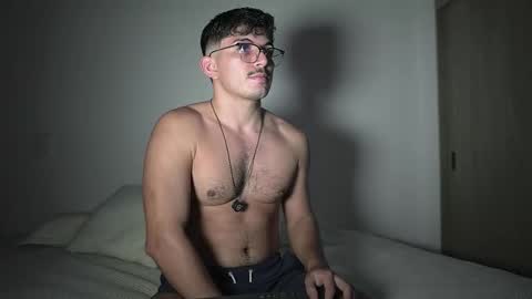 Snapshot of simoon_01 chatting on 03-09-26, 12:58 SIMOON online show from 03-09-26, 12:58