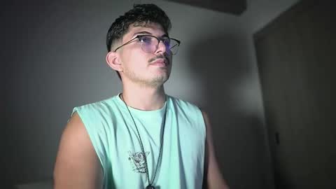 Snapshot of simoon_01 chatting on 03-10-26, 11:10 SIMOON online show from 03-10-26, 11:10