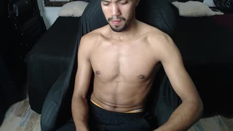 Snapshot of simple_guyy chatting on 11-16-25, 04:29 Andrey online show from 11-16-25, 04:29