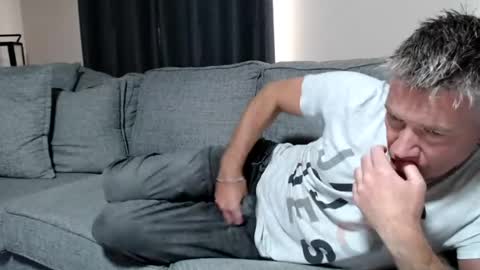 Snapshot of simplelife0 chatting on 07-21-26, 03:47 Ricky online show from 07-21-26, 03:47
