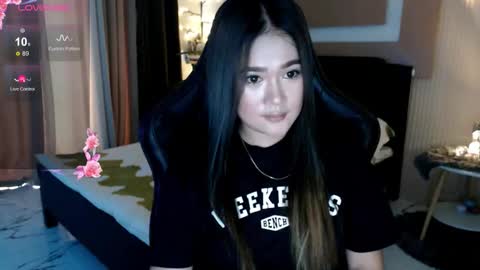 Snapshot of simplykhate chatting on 02-09-26, 12:58 Adrianna Fowler online show from 02-09-26, 12:58