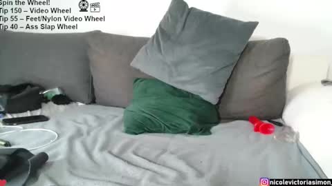 Simsi online show from 09-25-25, 03:05