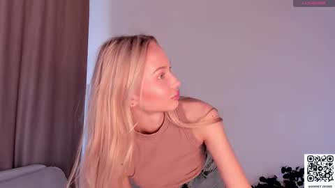 Naomi online show from 09-11-25, 09:31