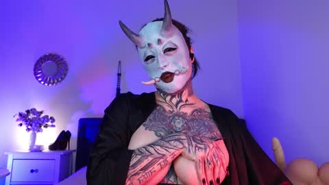 Snapshot of sindeleros chatting on 02-07-25, 04:46 Ms. Sindel online show from 02-07-25, 04:46
